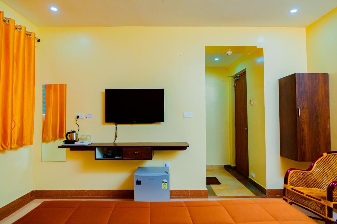 Laughing Waters Fine Stay Kuttalam  Exterior photo